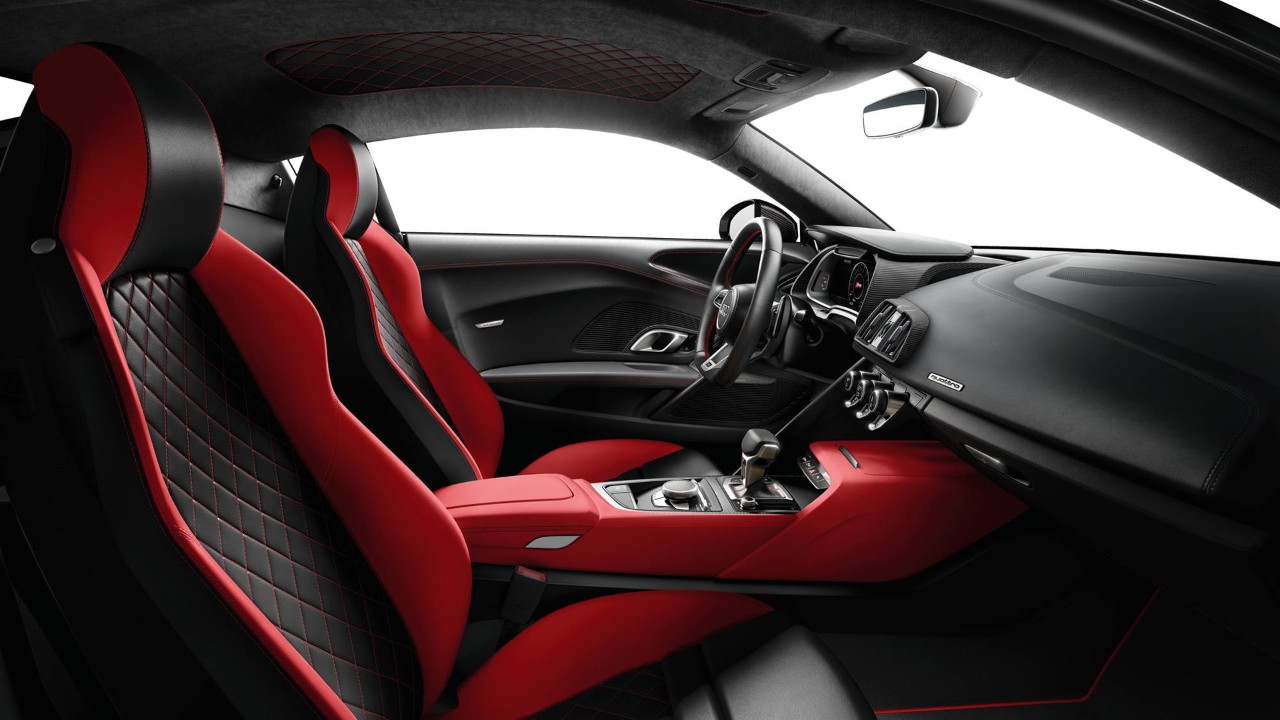R8 Spyder V10