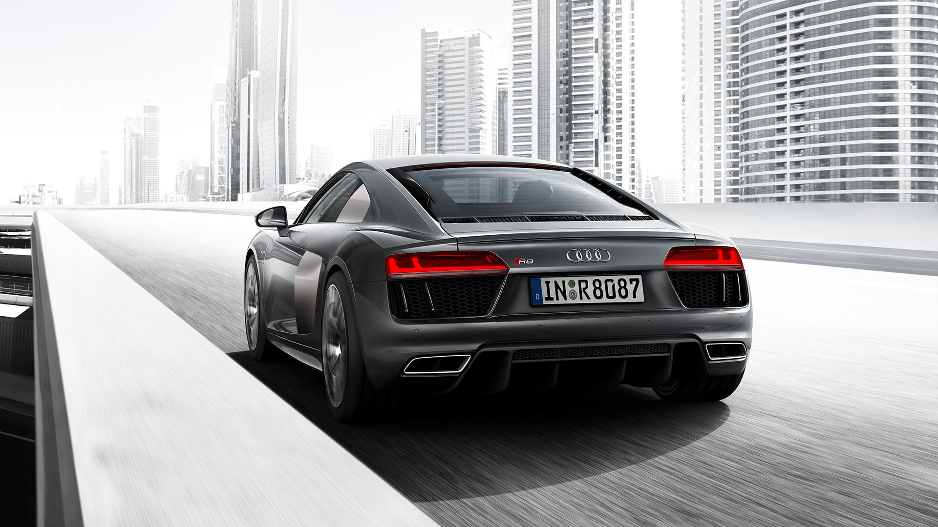 R8 Spyder V10